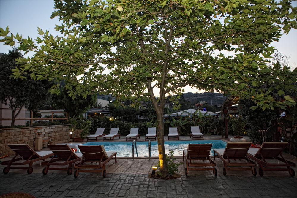 Niriides Beach Hotel Rétino Facilidades foto